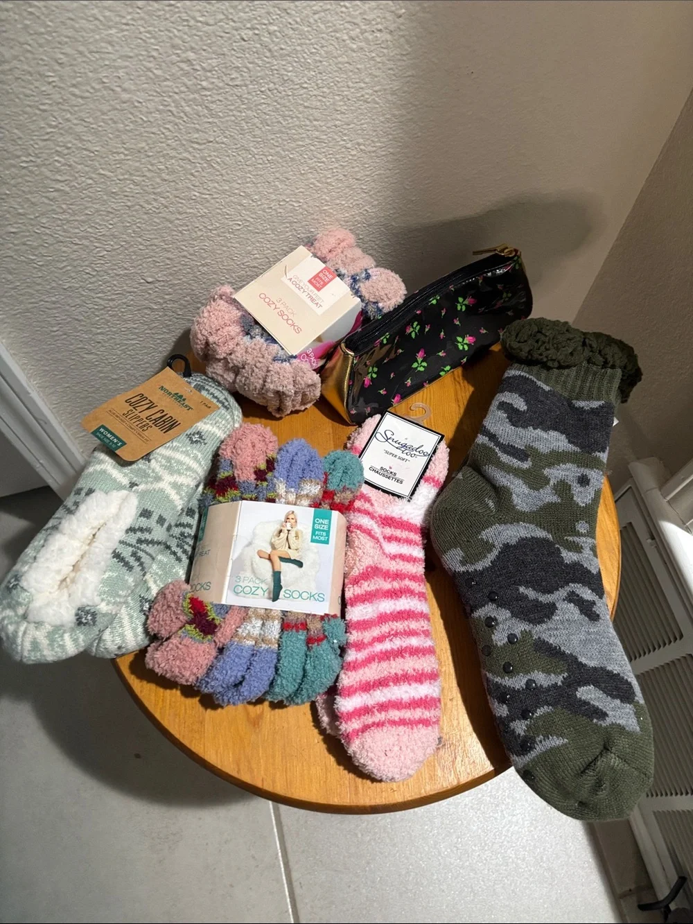 Cozy Women’s Assorted Fuzzy Socks NWT Bundle